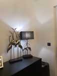 Lampa glamour z figurką glamour