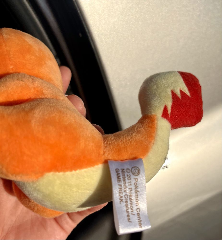 Pluszak maskotka Pokemon Charmander Pokecenter 2011