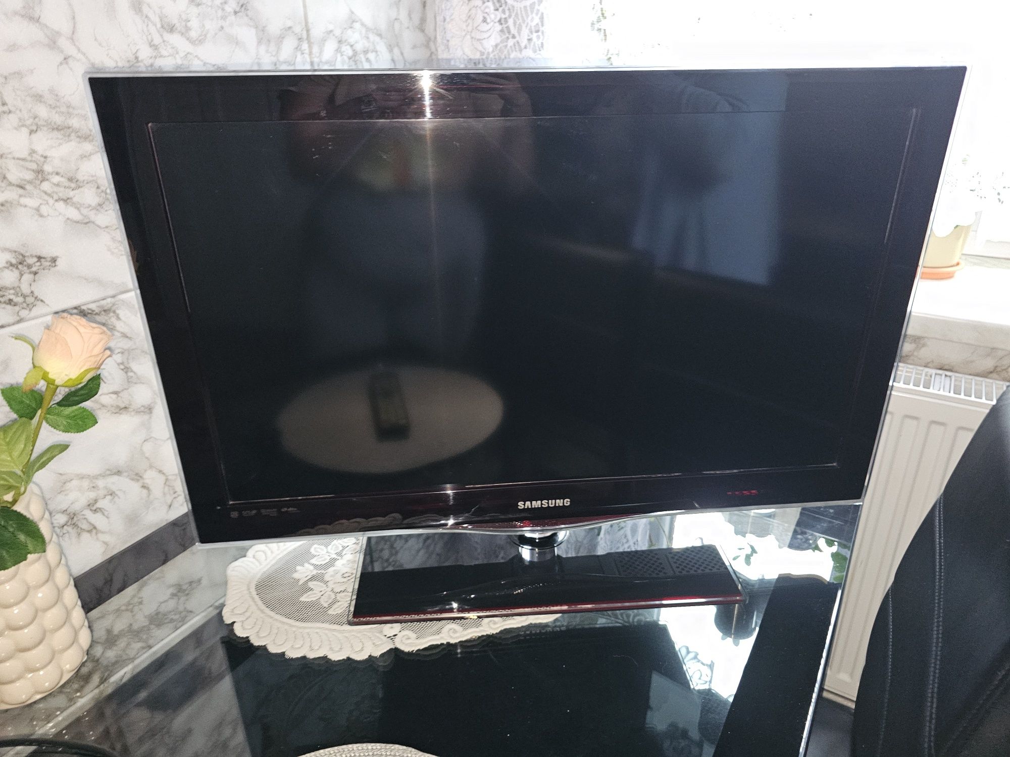 Telewizor samsung  32 całe