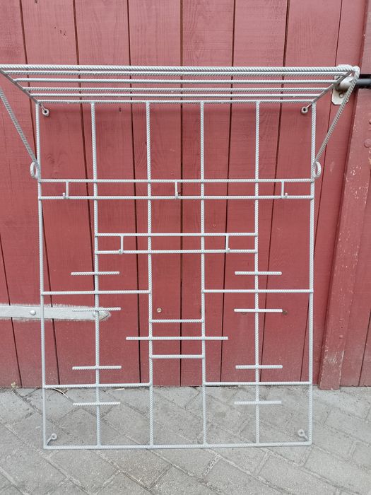 Wieszak metalowy z 5 haczykami i półka za100zl