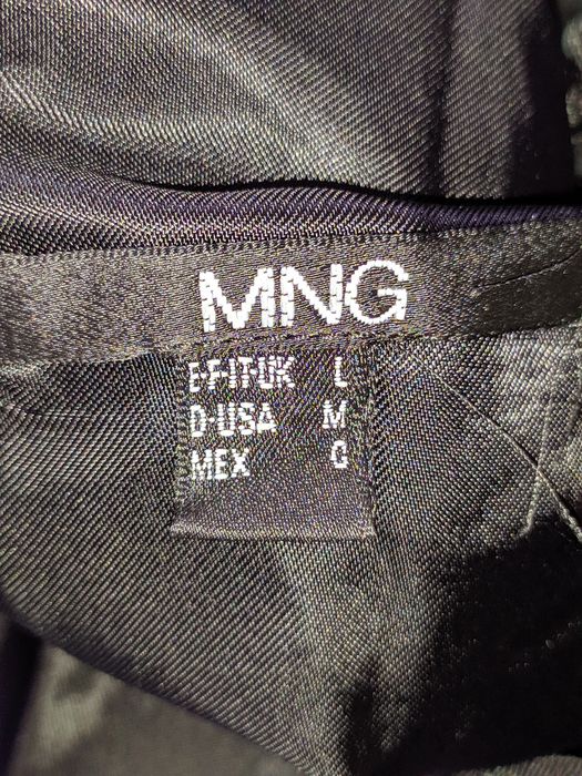 Vestido preto assimétrico Mango