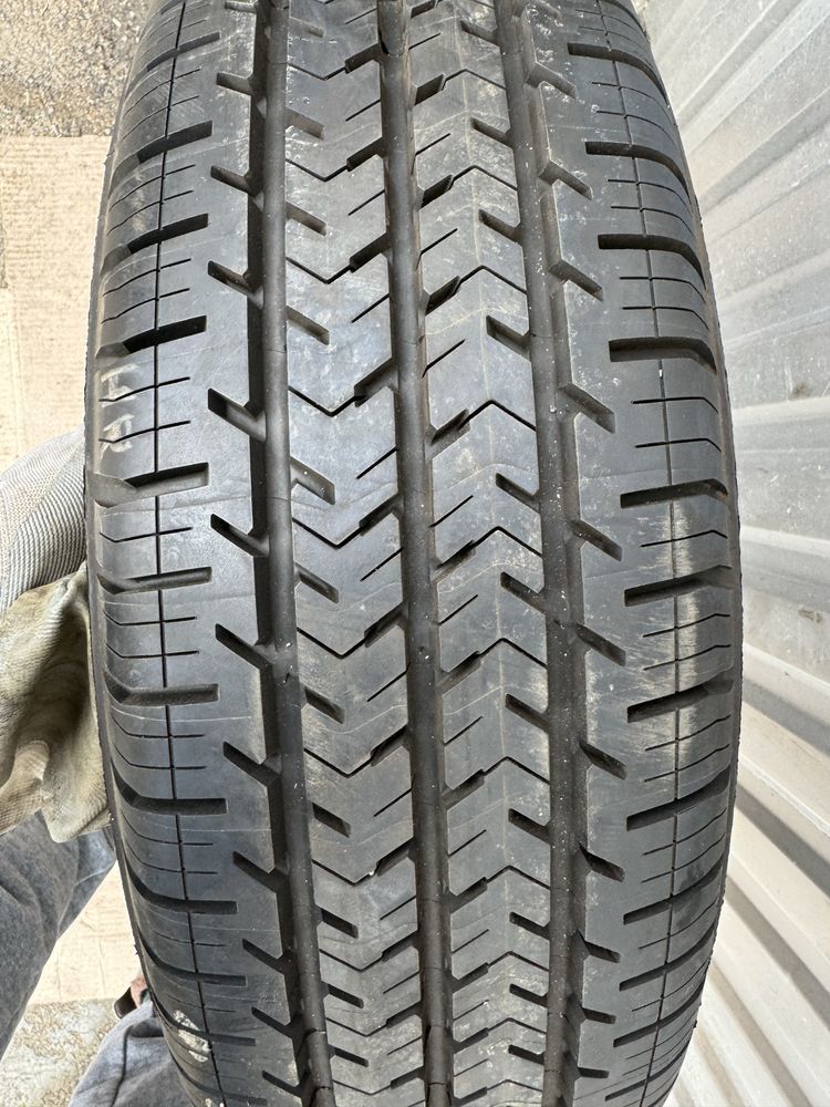 Michelin agilis 51 195 70 15C