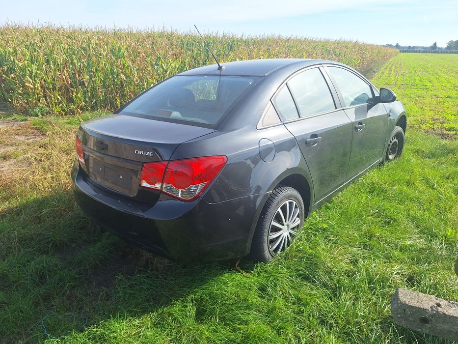 Sprzedam części chevrolet cruze