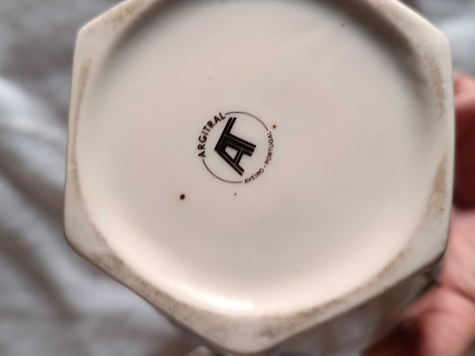 2 Jarros cerâmicos antigos da Argitral