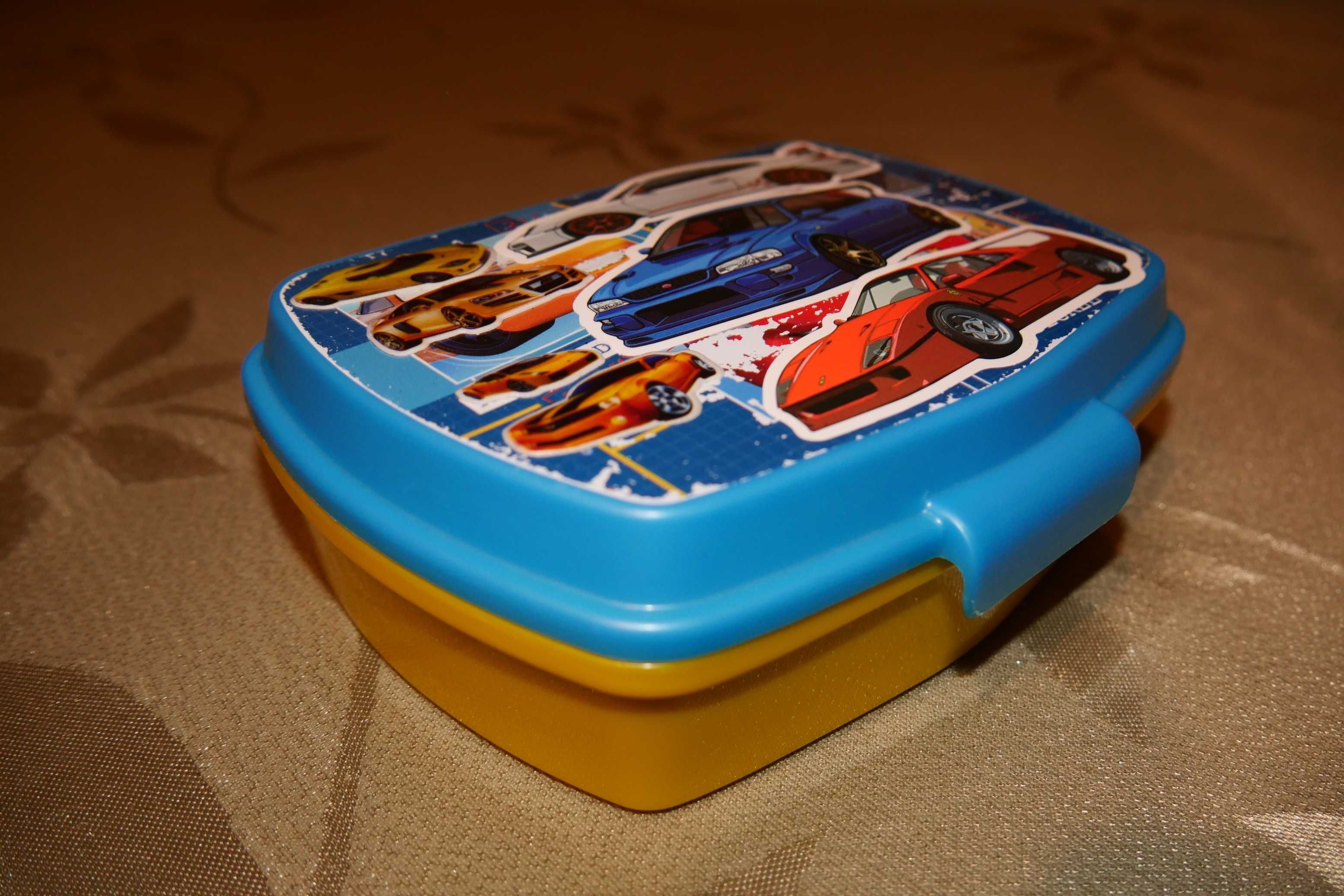Śniadaniówka pojemnik na drugie śniadanie lunchbox niebieski auta