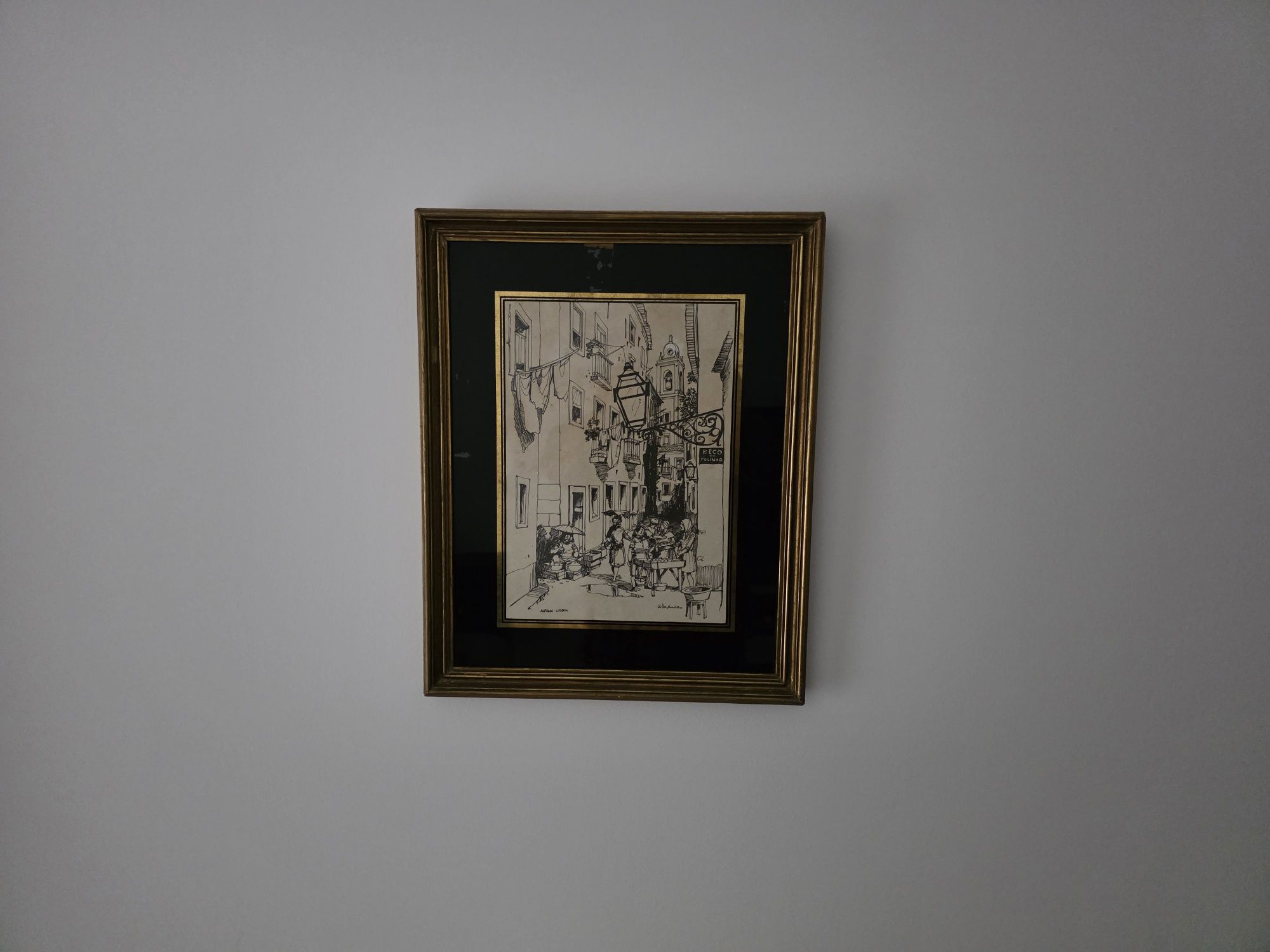 Vende-se um conjunto de 12 quadros