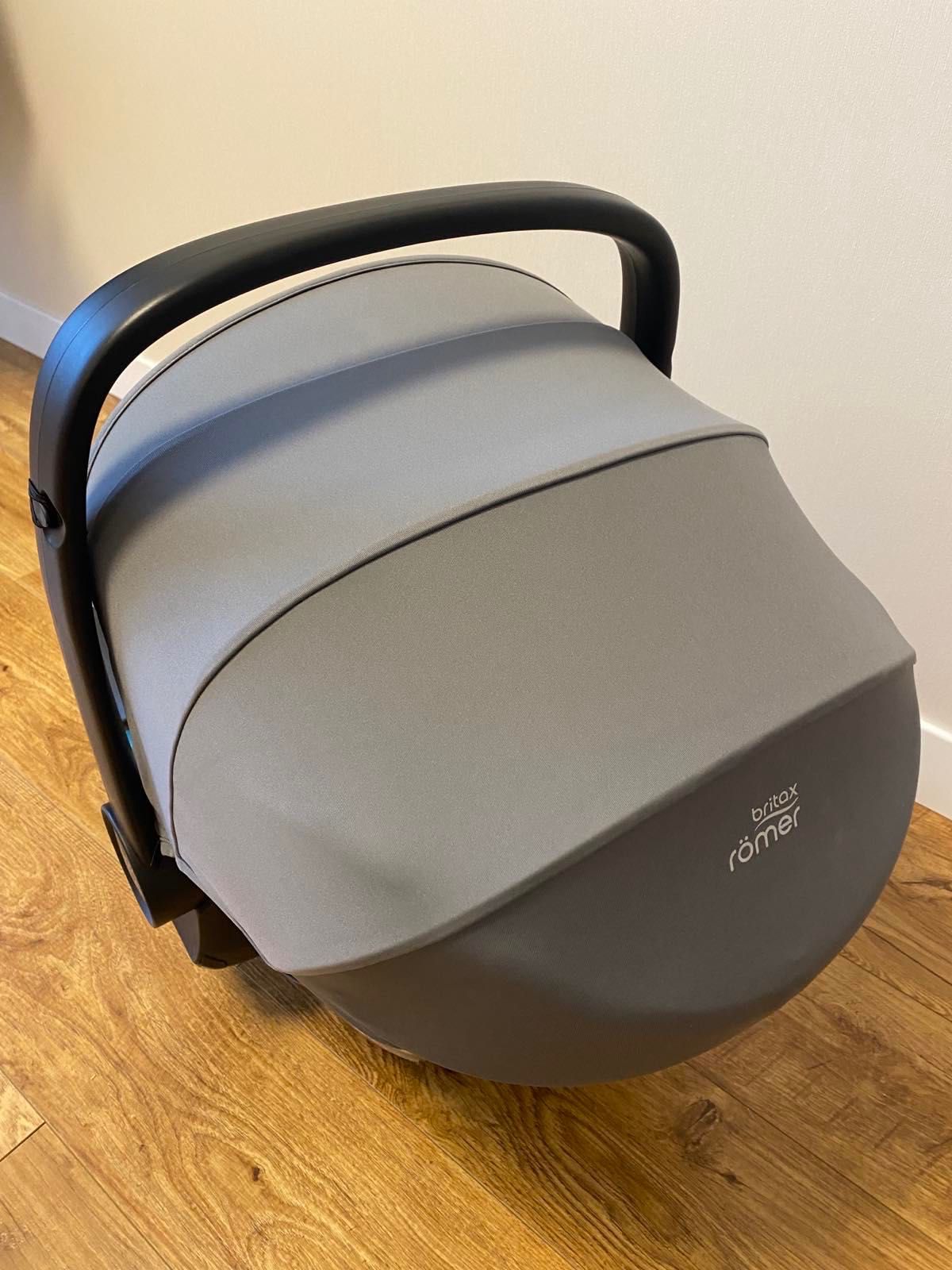 Автокрісло Britax Römer BABY-SAFE3 i-SIZE