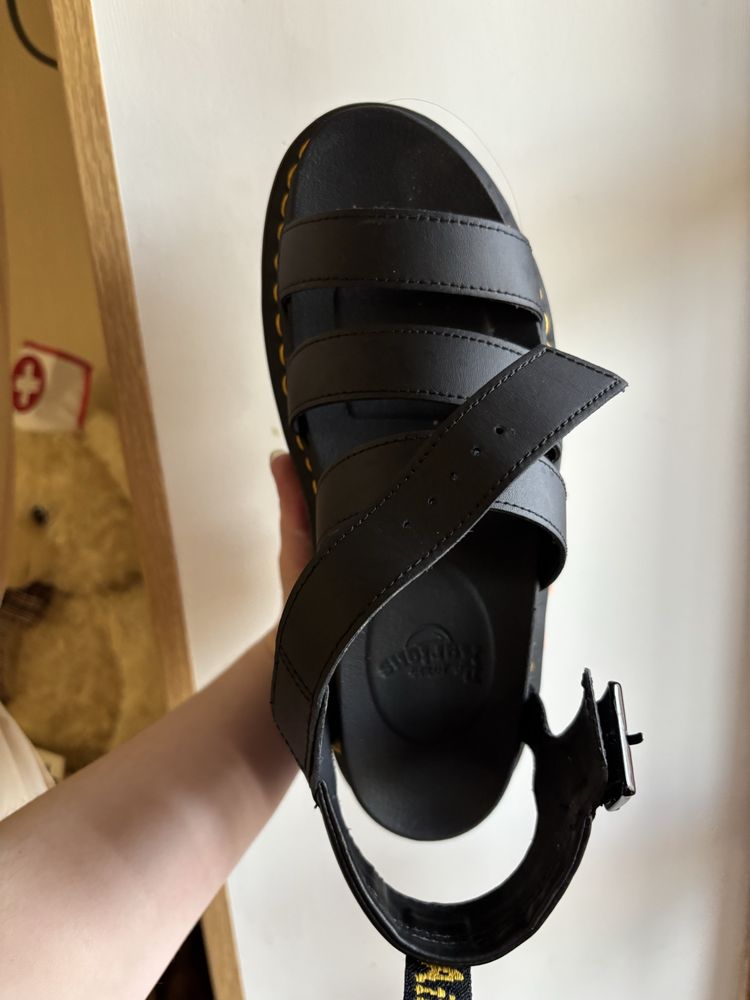 Dr.Martens оригінал босоніжки