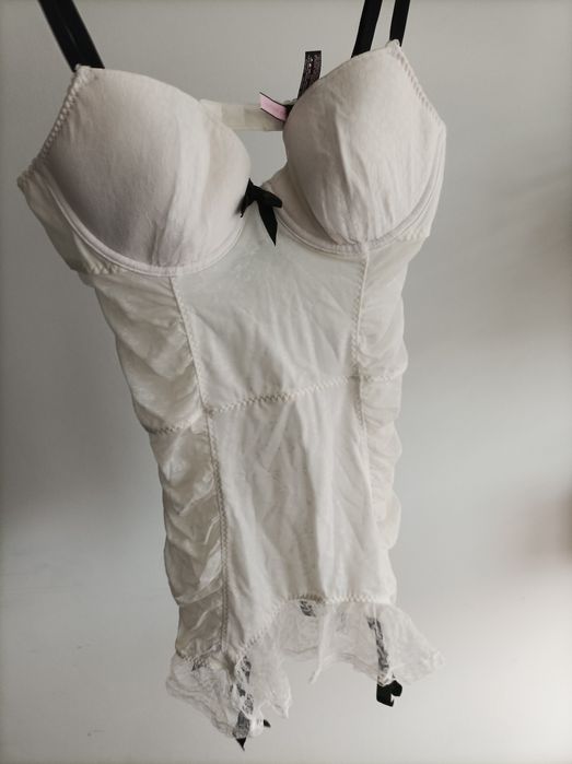 Koszula nocna 36B z paskami do pończoch plus podwiązka