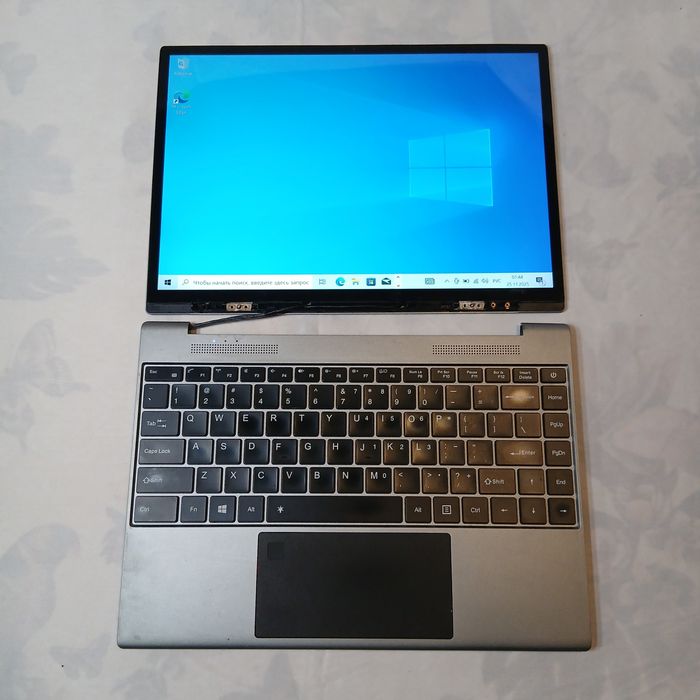 Ноутбук під заміну петель