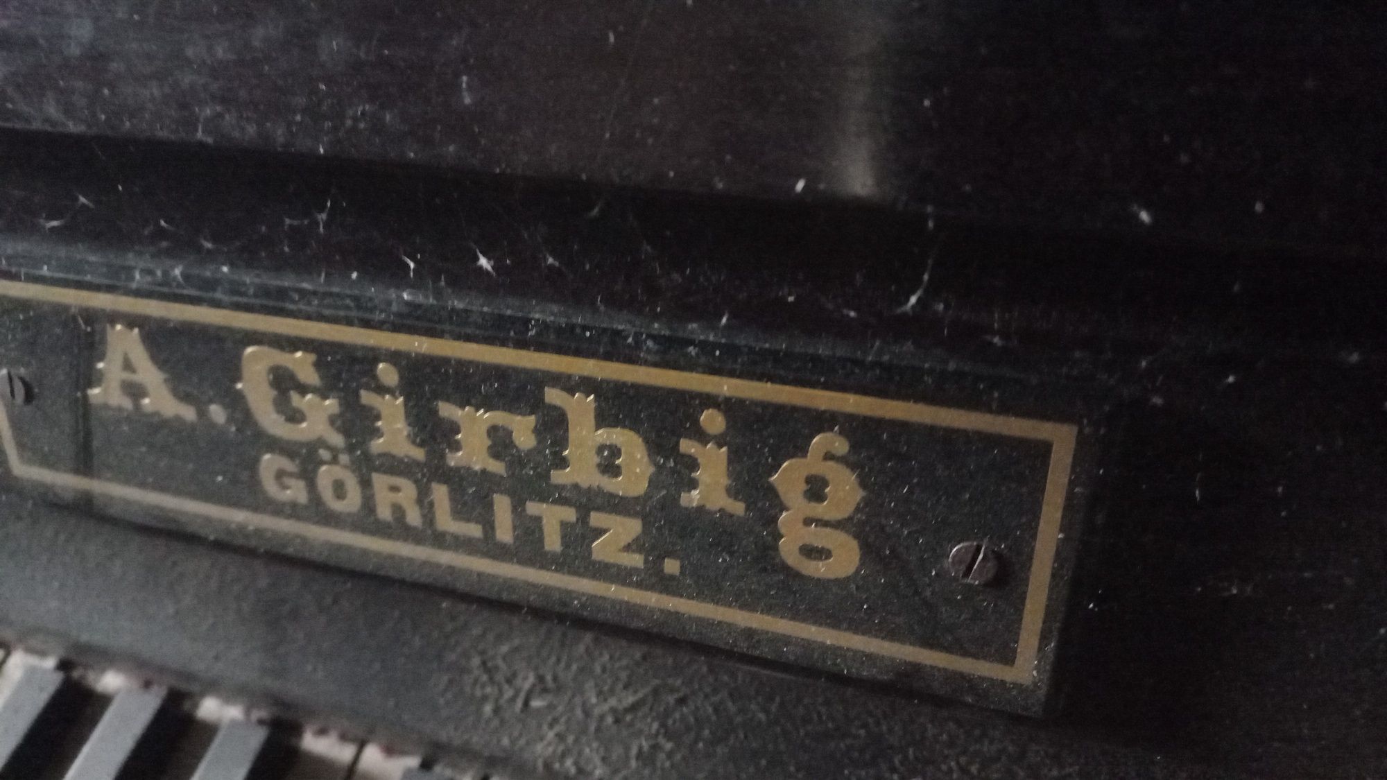 Pianino A.Girbing poniemieckie
