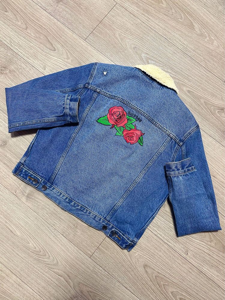 Женская, джинсовая курточка Superdry с мехом (XS-S); жіноча джинсовка