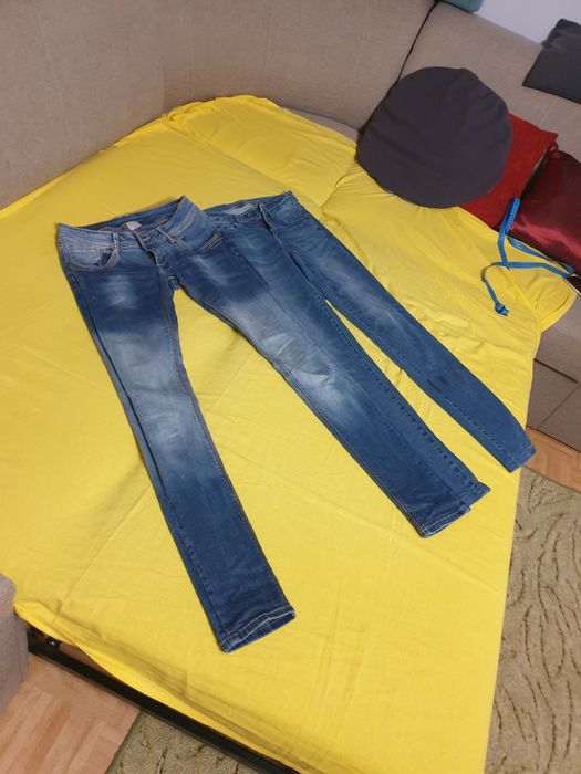 Spodnie Jeansy M 26
