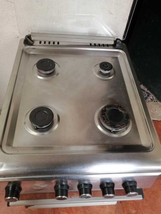 Vendo fogão de 4 bocas