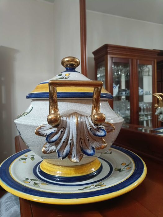 Terrina e prato antigo