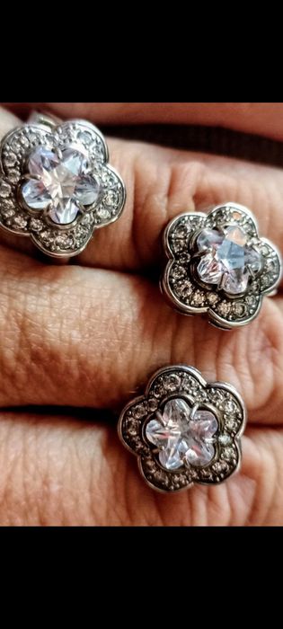 Кольцо и серьги 925 пробы с церкониями заводское