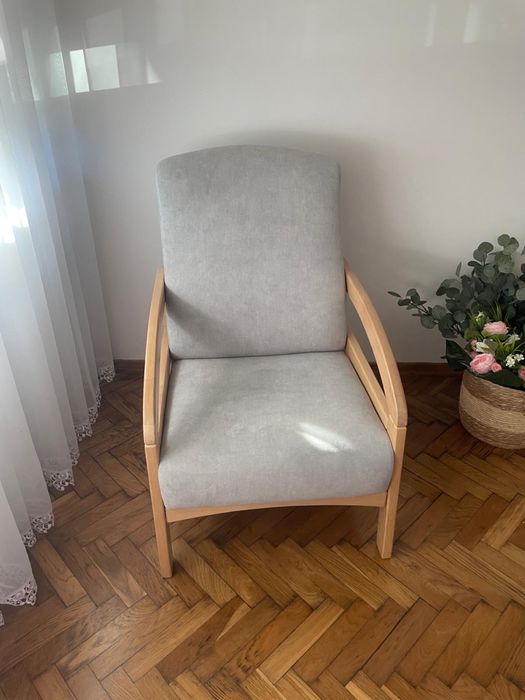 Fotel szary, odrestaurowany