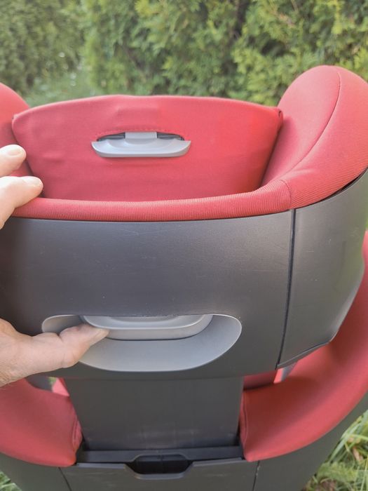 Fotelik dziecięcy Cybex S-fix Ferrari 15 - 36kg