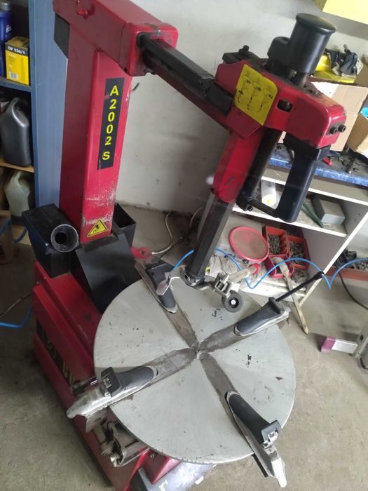 Montażownica do opon