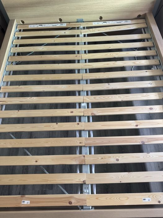 Cama de casal IKEA MALM 160x200cm