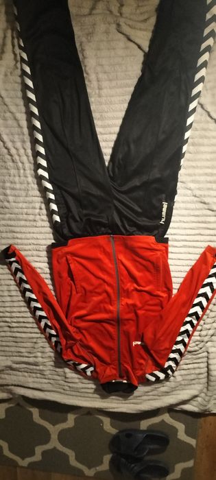 zestaw dresowy Hummel