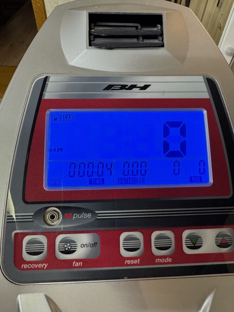 Орбітрек  BH Fitness Iridium Avant Programm