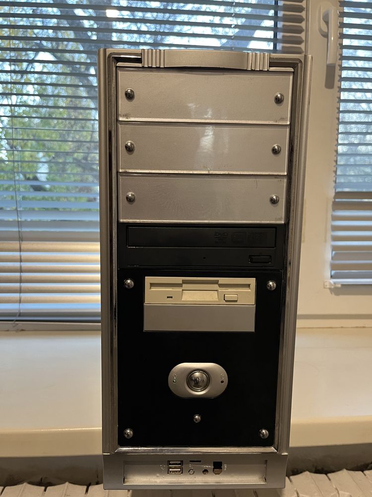 ПК, AMD Athlon 64 x2 dual, Nvidia 8600 GT, 8ГБ ОЗУ, 820ГБ HDD(500+320)