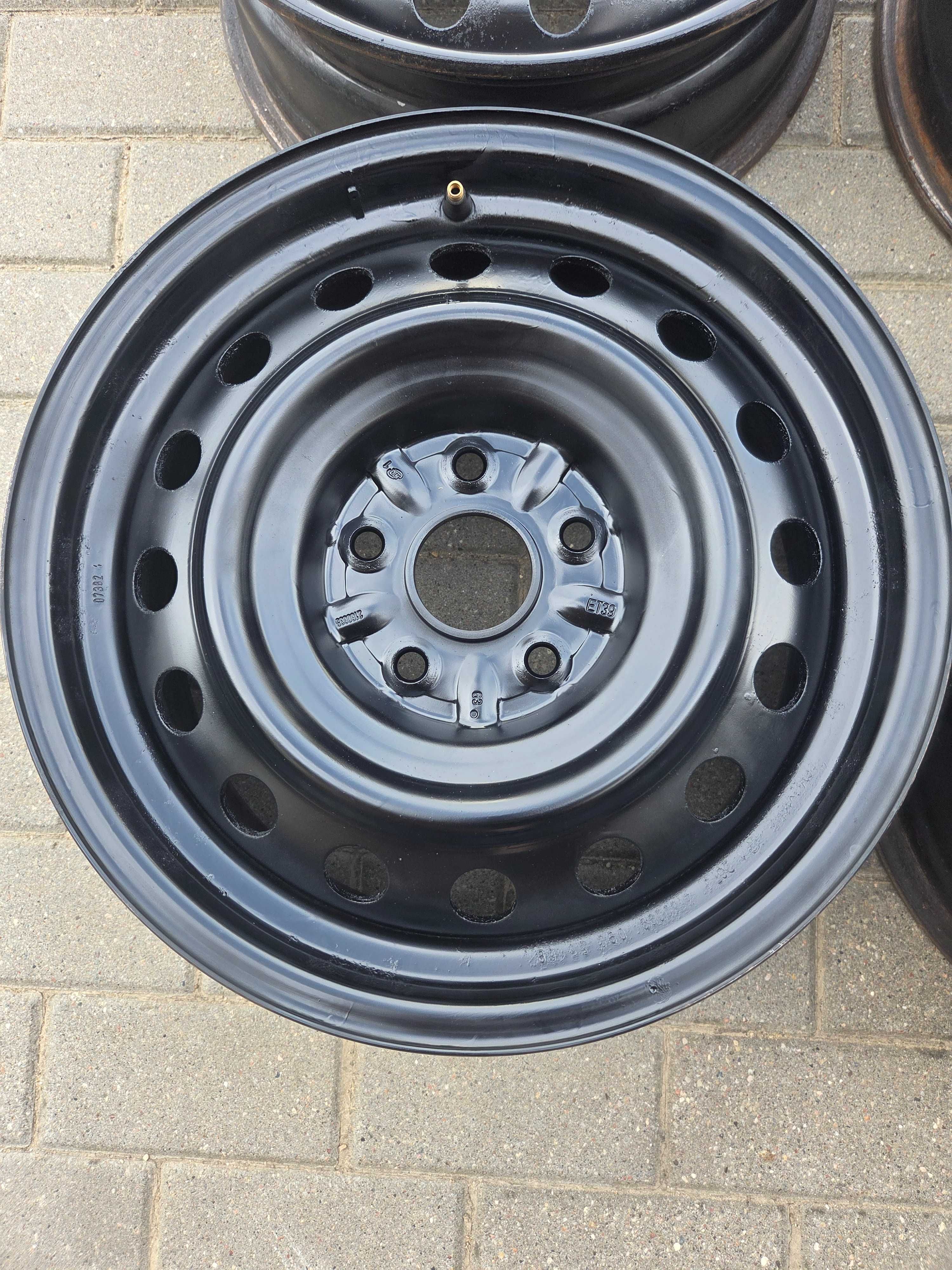 Feligi stalowe 6 1/2jx16h2 et 39 Toyota Auris/Avensis16stki