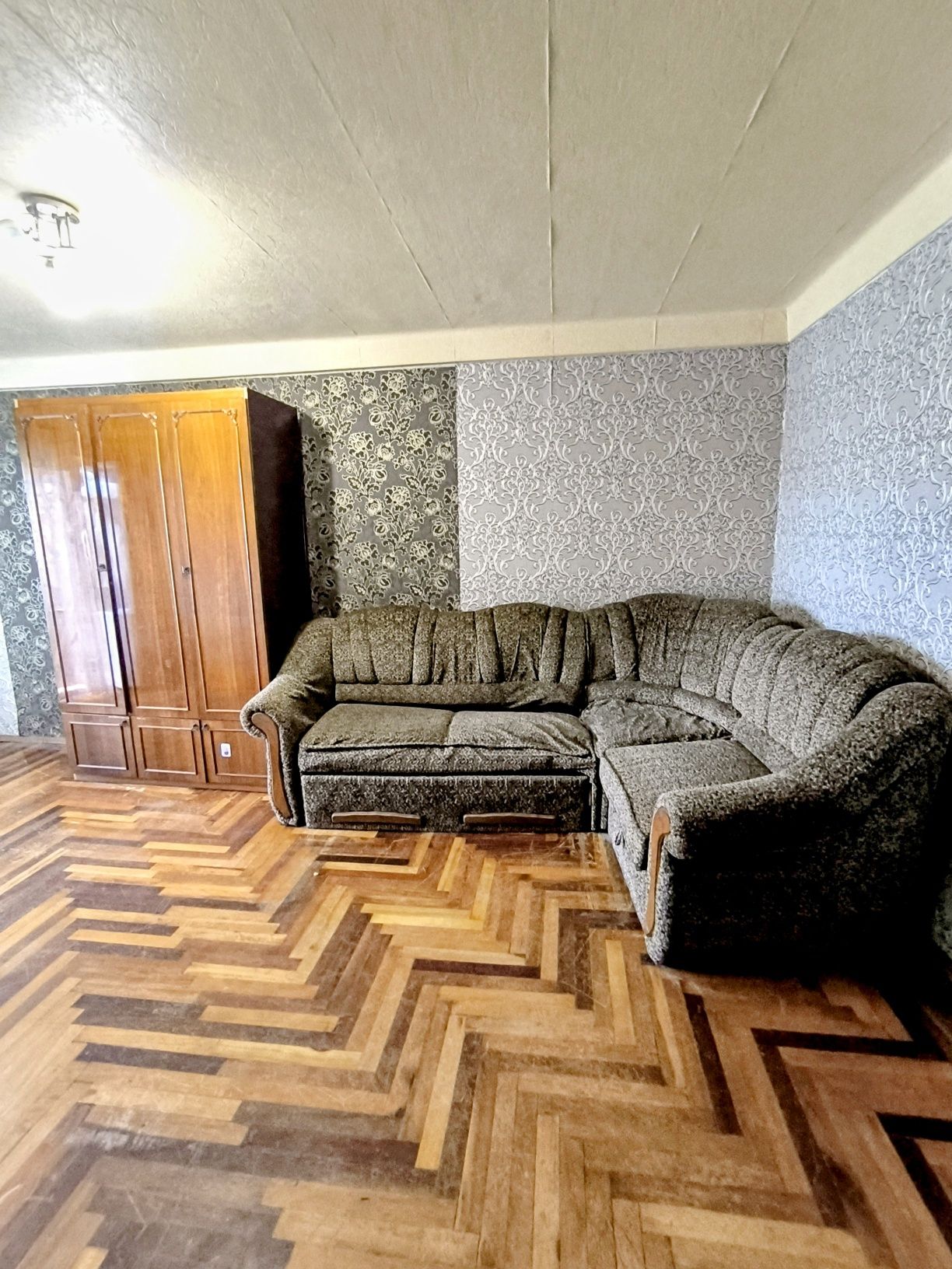Сдаётся 2 комн кв-ра в Хортицком р-не.  Животные+
