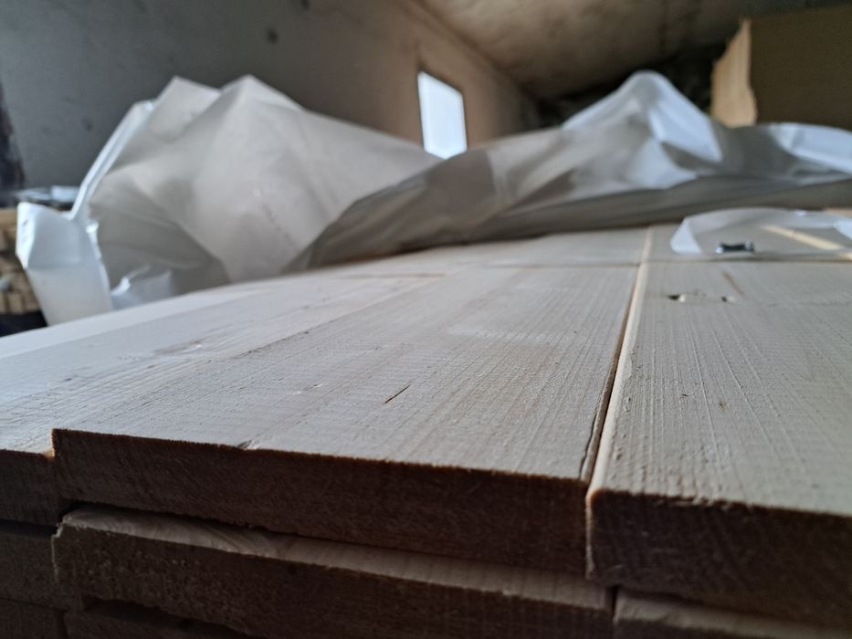 Deska strugana klasa S4S świerk skand. 18x95x4200 18x145