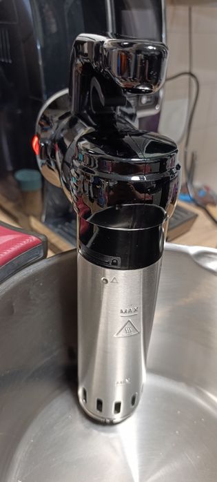 Sous vide, су від.