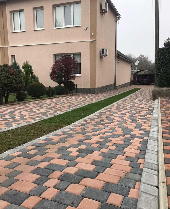 Тротуарна плитка (ФЕМ) Київ - Виробництво / Склад