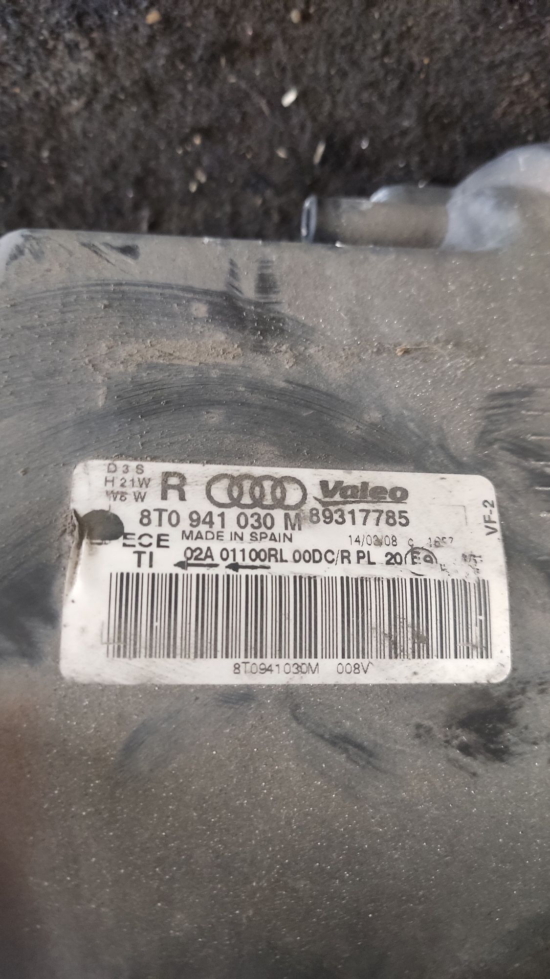 Lampa przód przednia prawa audi A5 8t Xenon