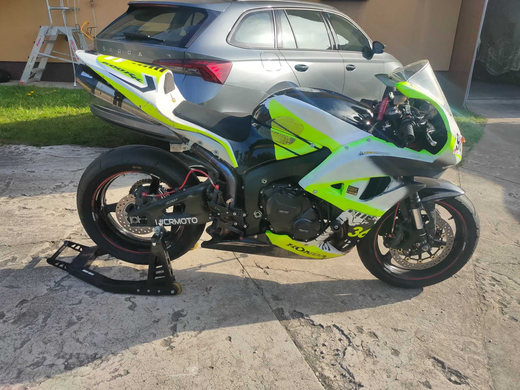 Honda CBR 600RR PC 40