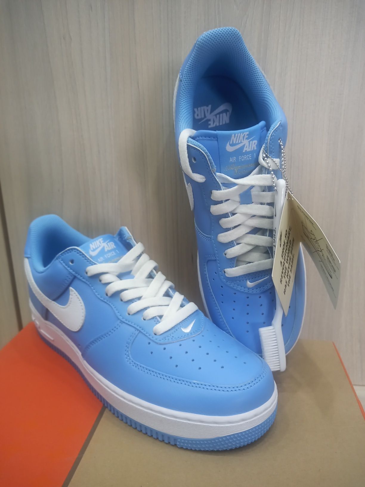 Nike Air Force 1 Low Retro University Blue r.43