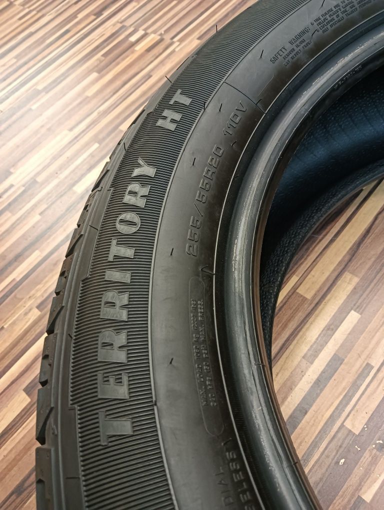 255/55/20 Goodyear Wrangler Territory HT