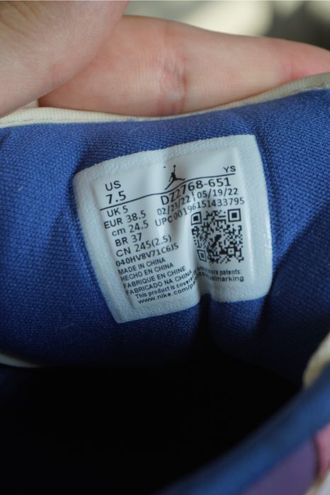 Жіночі кросівки Nike Air Jordan 1 Low