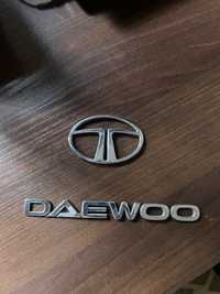 Логотип шильдик daewoo TATA део тата