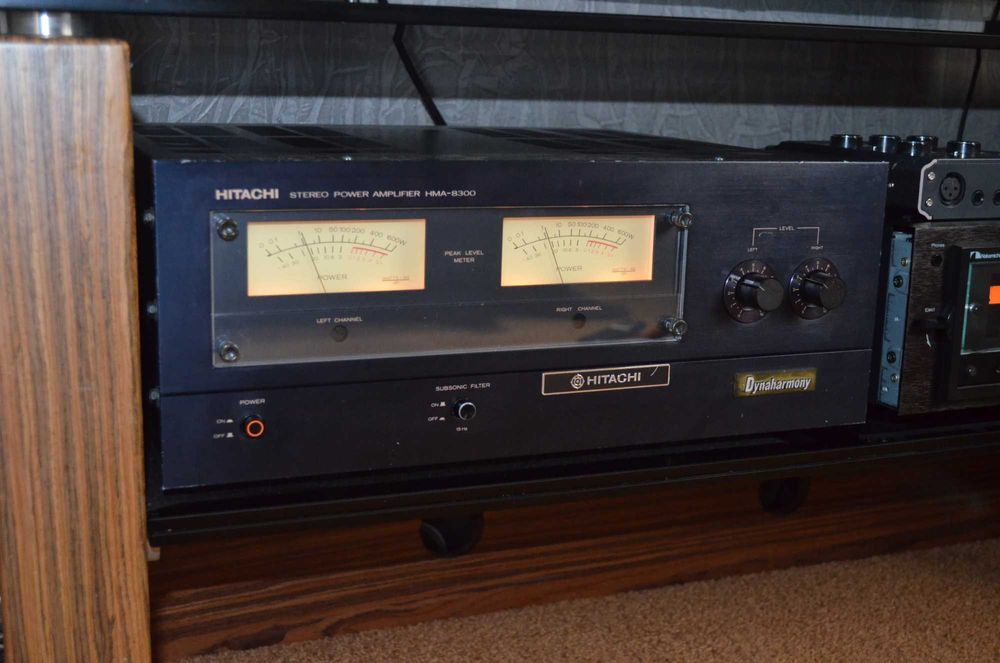 Усилитель мощности Hitachi HMA-8300