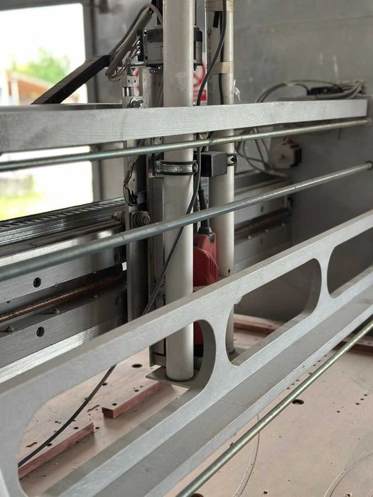 ЧПУ фрезерний верстат по дереву