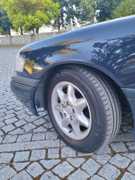 Mercedes-Benz C 220  (202)