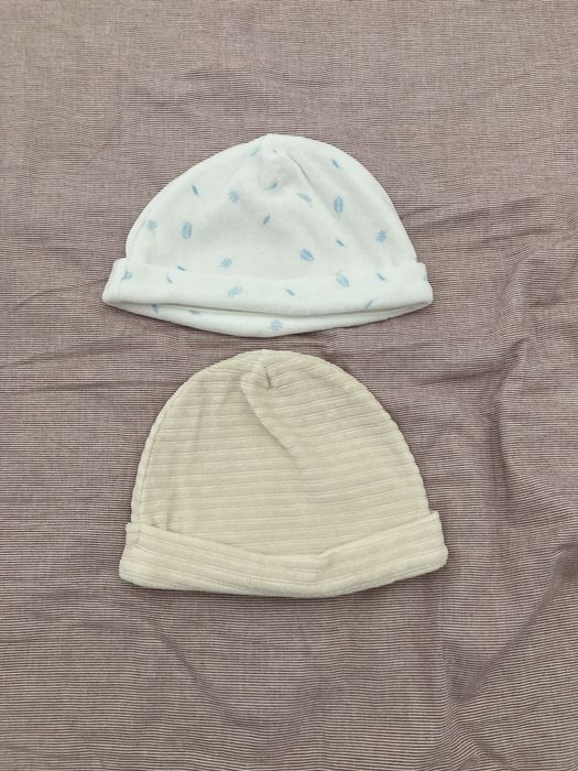 2 gorros 9/12 meses