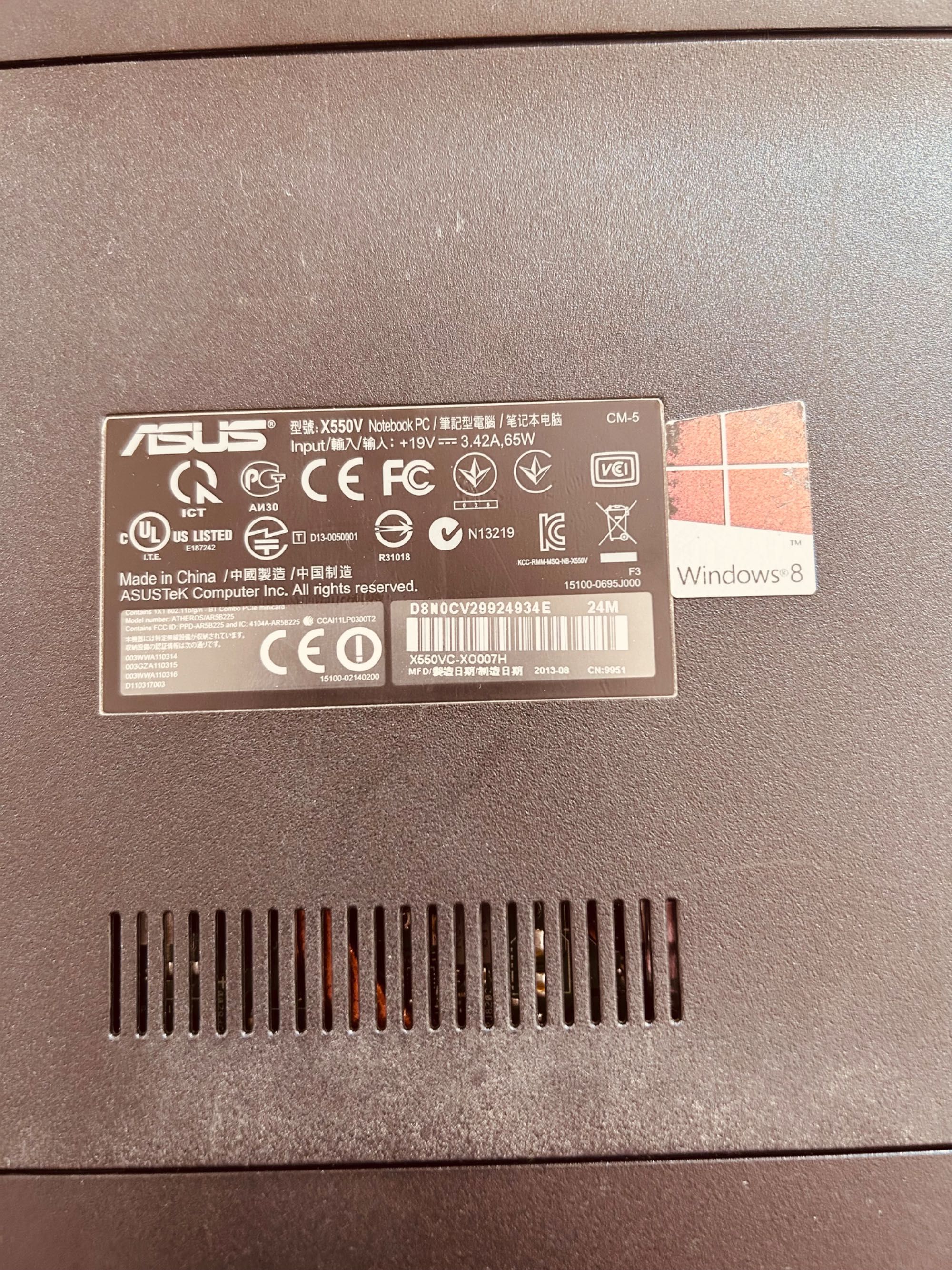 Laptop Asus x550v, kompletny, ladowarka