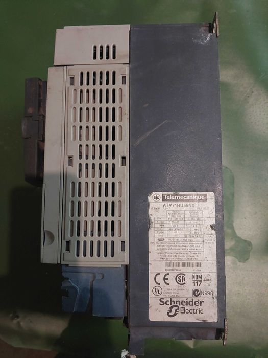 Преобразователь частоты,частотник Schneider