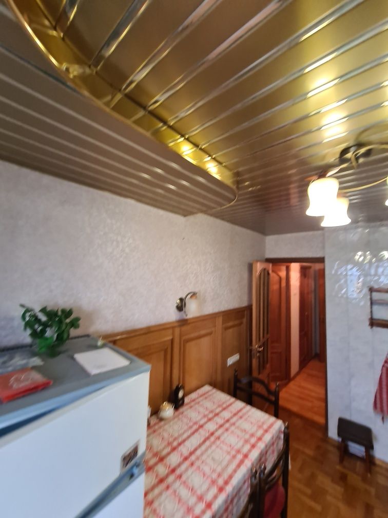 Продам большую ТРЕХ ком. квартиру (70кв.м) ул. Рабочая, 65