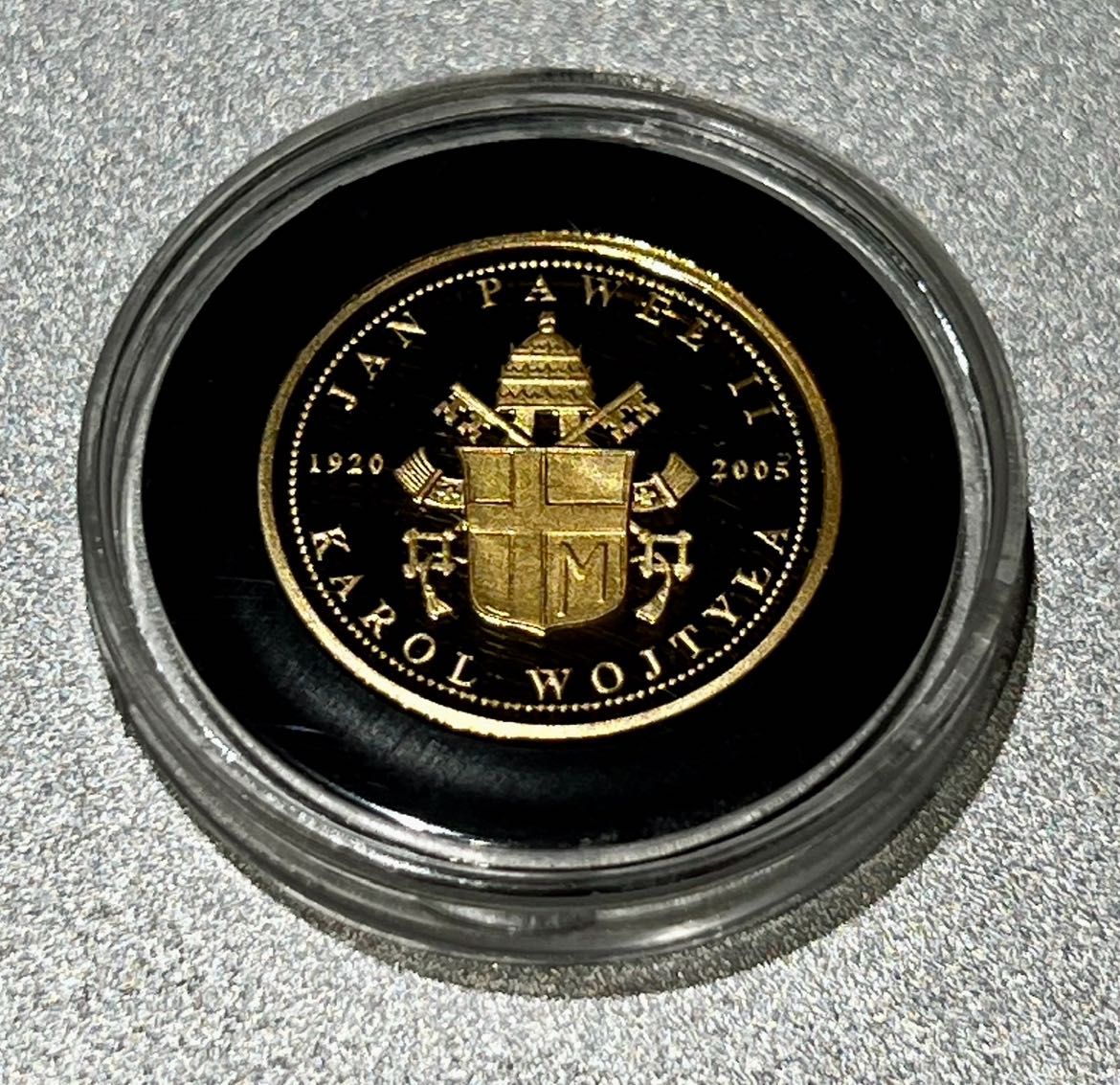 Złoty medal Jan Paweł II - „Habemus Papam” 2013