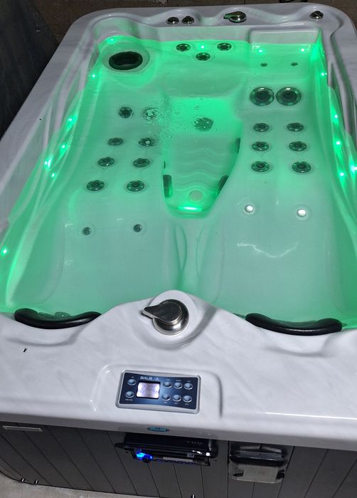 Jacuzzi ogrodowe całoroczne!  Rok produkcji 2021