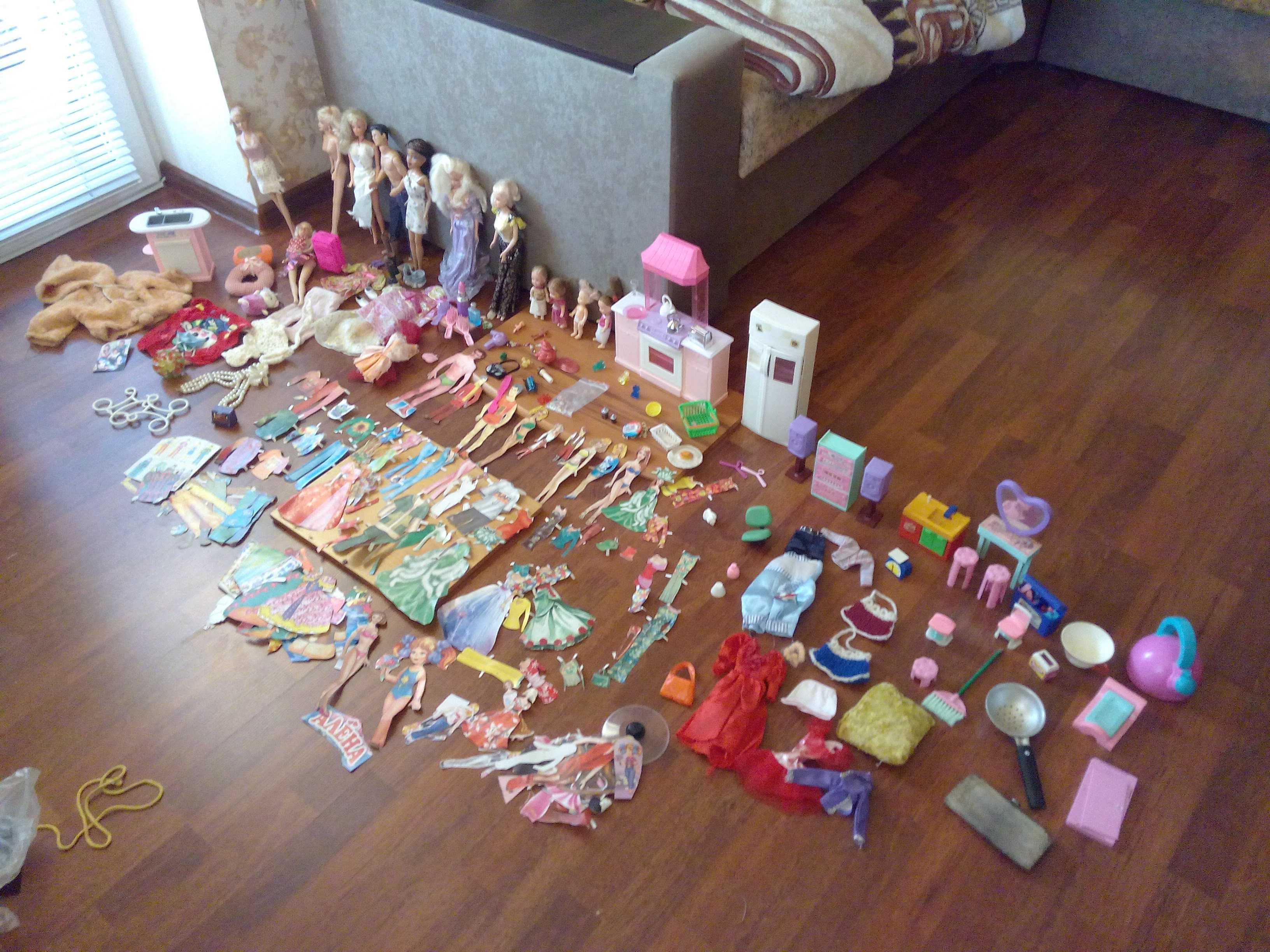 Куклы БАРБИ,КЕН,бумажные куклы с одеждой,детская мебель…..