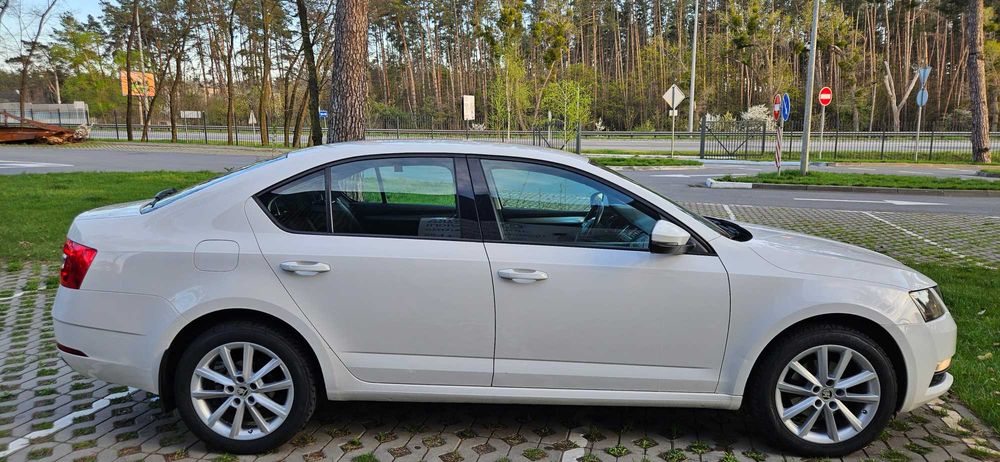 Офіційна Skoda Octavia A7 1.4 TSI DSG автомат 150 к.с.