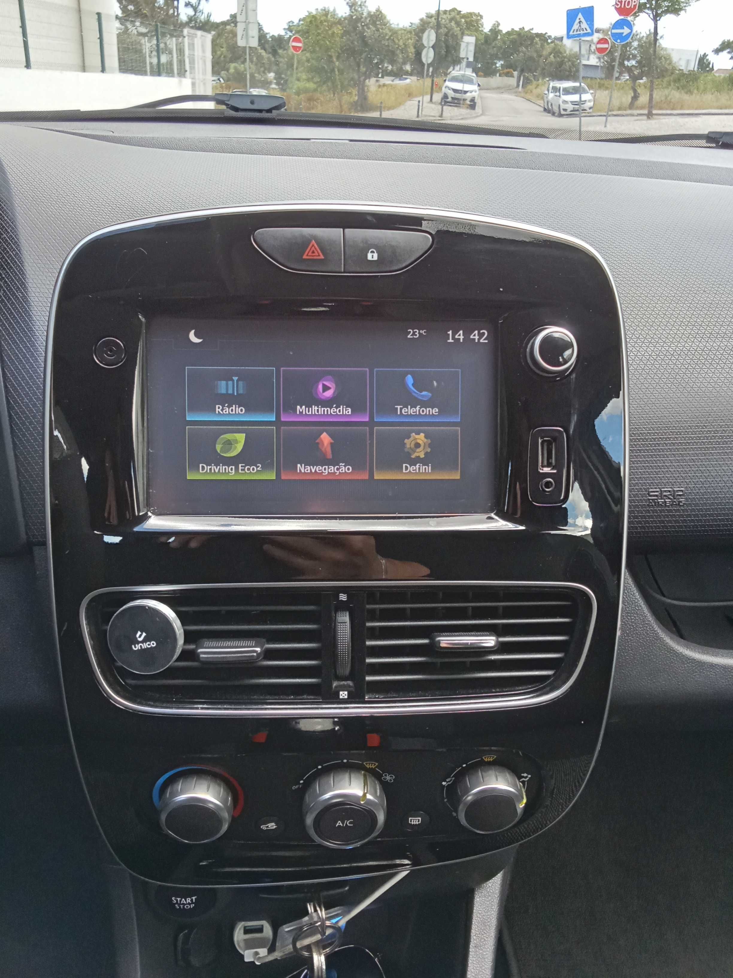 Renault Clio 1.5dci em bom estado a nível geral 2018/10